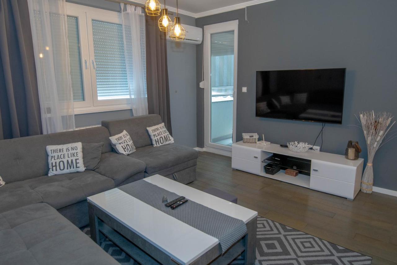 Athena Apartman Lukavica Extérieur photo