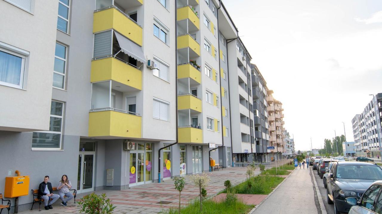 Athena Apartman Lukavica Extérieur photo